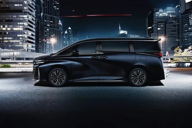 Toyota Vellfire: Detailed Review of Specifications, Features, Price ...